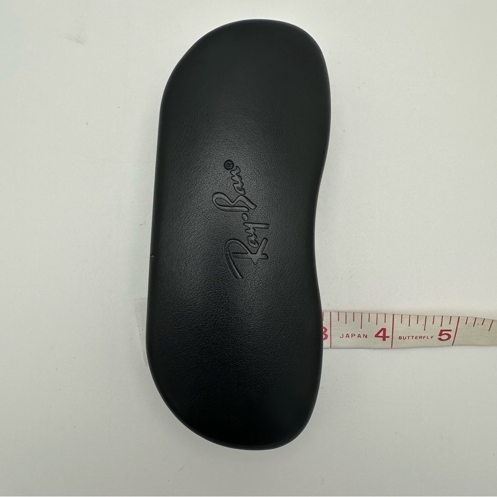 Ray-Ban Black clamshell Glasses Case - Picture 5 of 6